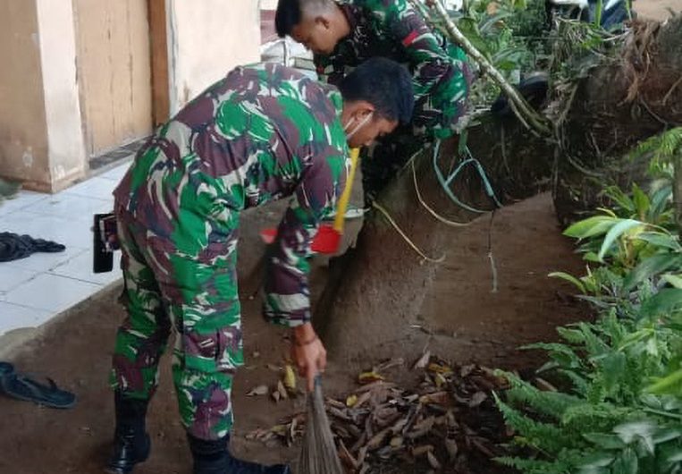 Bersih Bersih Rumah singgah Satgas TMMD Ke-111 Kodim 0613 Ciamis