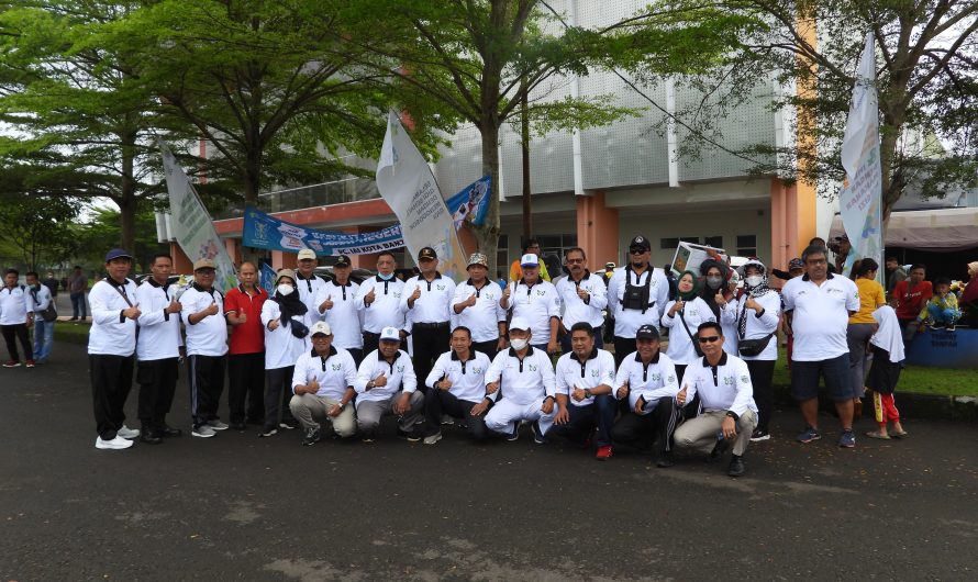 Dandim 0613/Ciamis,Hadiri senam masal peringatan Hari Kesehatan Nasional 2022