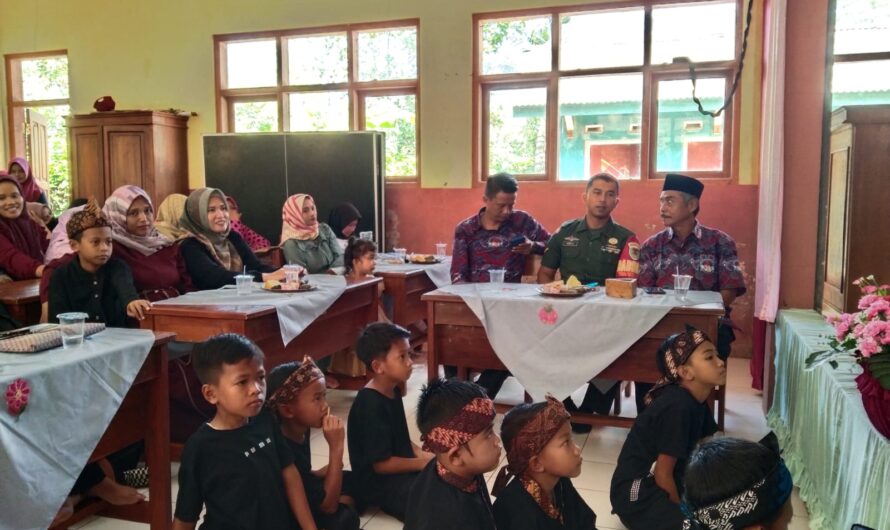 Serda Cheri Anggrianto Babinsa Koramil 1310/Rancah, hadiri perpisahan dan pelepasan siswa SDN 1 Karangpari