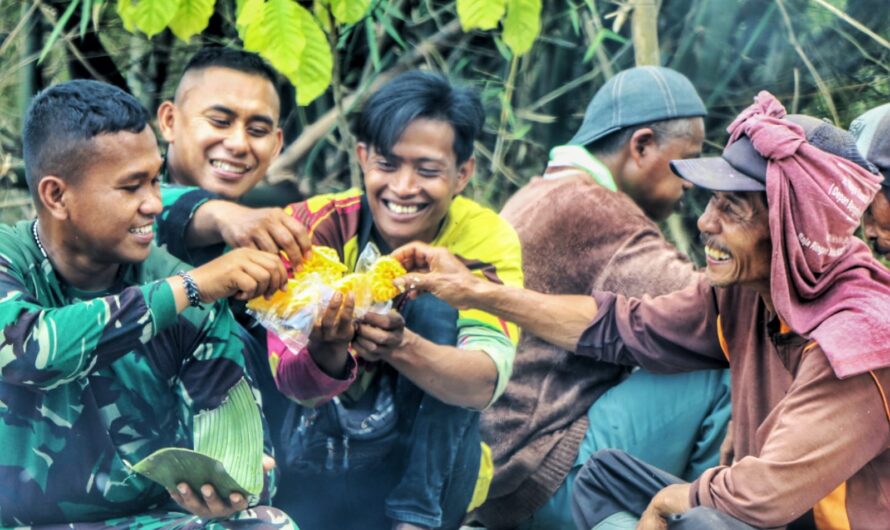 Keakrababan anggota Satgas dan Warga di TMMD 118 Kodim Ciamis