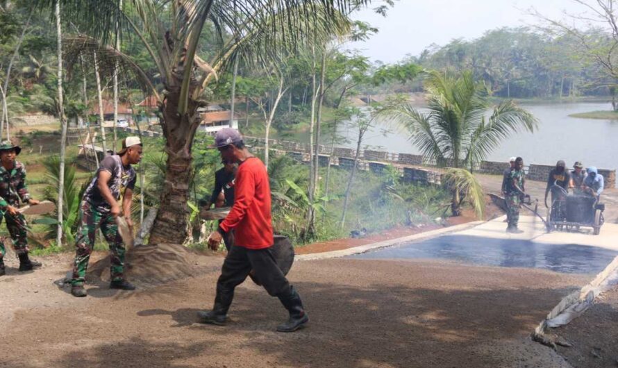 Satgas TMMD 118 menyiapkan lebih lanjut infrastruktur jalan dengan pelapisan jalan rabat beton