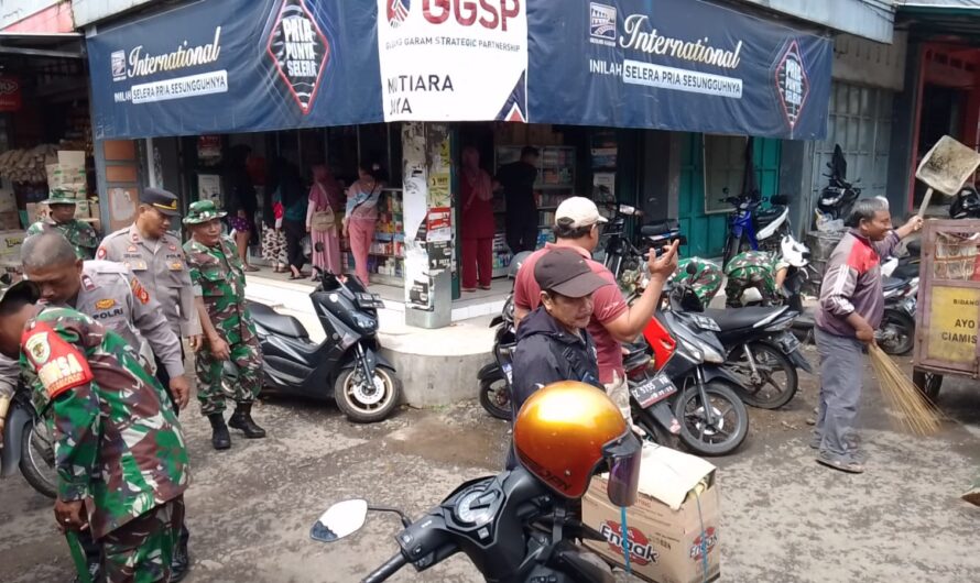Antisipasi banjir dan penyakit menular, Jajaran Kodim 0613/Ciamis kembali lakukan bersih-bersih pasar