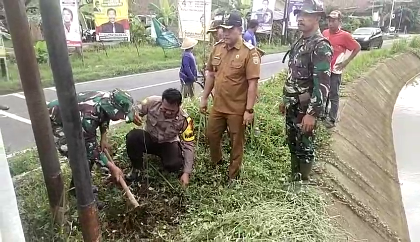 Peduli lingkungan Koramil 1315/Lakbok Gelar Kaya Bakti