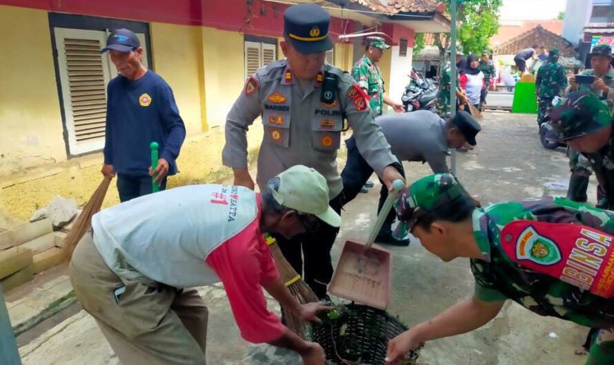 Bersih-Bersih Pasar, Koramil 1314/Cimaragas  Gelar Karya Bakti