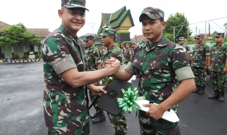 Dandim 0613/Ciamis Serahkan 100 Kendaraan Dinas Kepada Para Babinsa