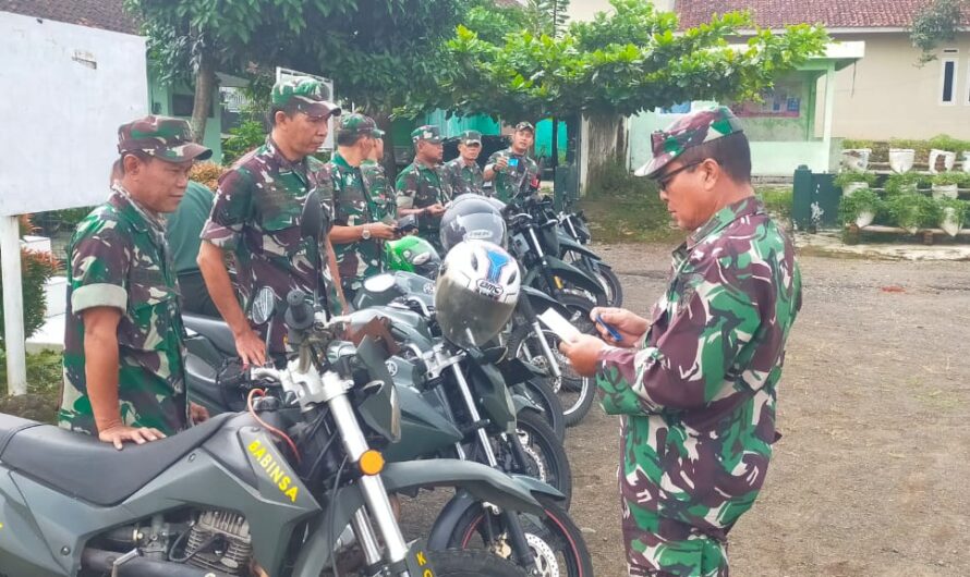 Wujudkan Tertib Berkendara, Danramil 1305/Cihaurbeuti Kelengkapan Kendaraan Babinsa