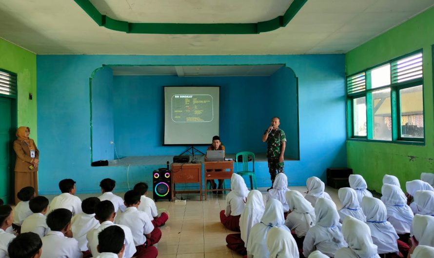 Bati Tuud Koramil 1306/Panjalu Beri Wasbang Siswa SMPN 1 Sukamantri