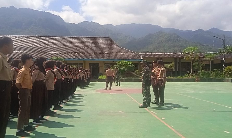 Masa Taâ€™aruf Siswa Siswi SMAN 1, Anggota TNI Koramil 1305/Cihaurbeuti Latih PBB