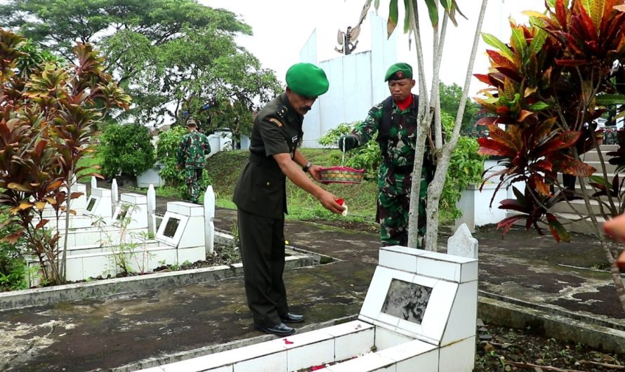 Peringati Hari Juang TNI AD Ke-79, Kodim 0613/Ciamis Gelar Ziarah Rombongan Di TMP Imbanagara