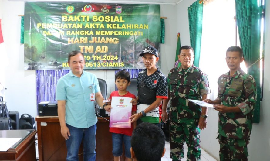 Kodim 0613/Ciamis berkolaborasi dengan Disdukcapil Ciamis gelar Bakti Sosial Pembuatan Akte Gratis