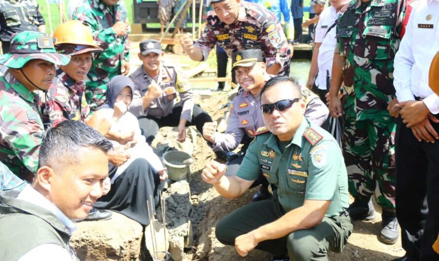 Dandin Ciamis Bersama Walikota Banjar Peletakan batu Pertama Pembangunan Rumah Veteran