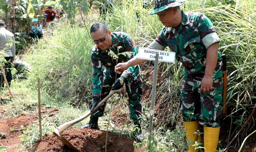 Touring Sinergitas TNI-Polri dan BPBD Ciamis,Tanam pohon dan Bansos Pasca Longsor
