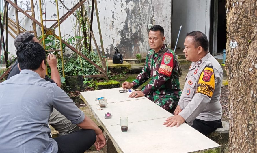 Wujudkan Desa Aman, Babinsa & Bhabinkamtibmas Giatkan Komunikasi Sosial
