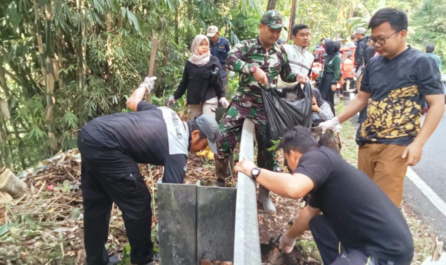 Koramil 1309/Panawangan Bersama Forkopimcam Gelar Aksi Bersih Lingkungan Peringati World Cleanup Day