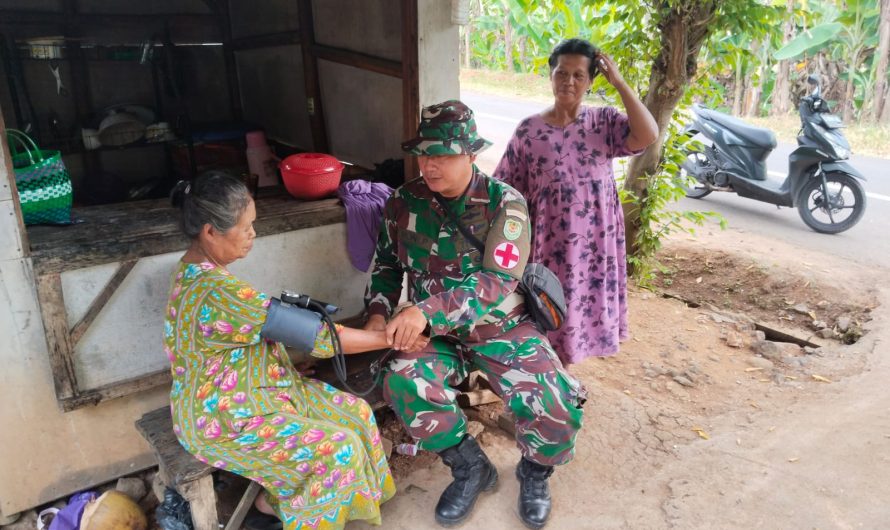 Dekatkan Layanan Kesehatan, Satgas TMMD Kodim 0613/Ciamis Kunjungi Warga dari Rumah ke Rumah